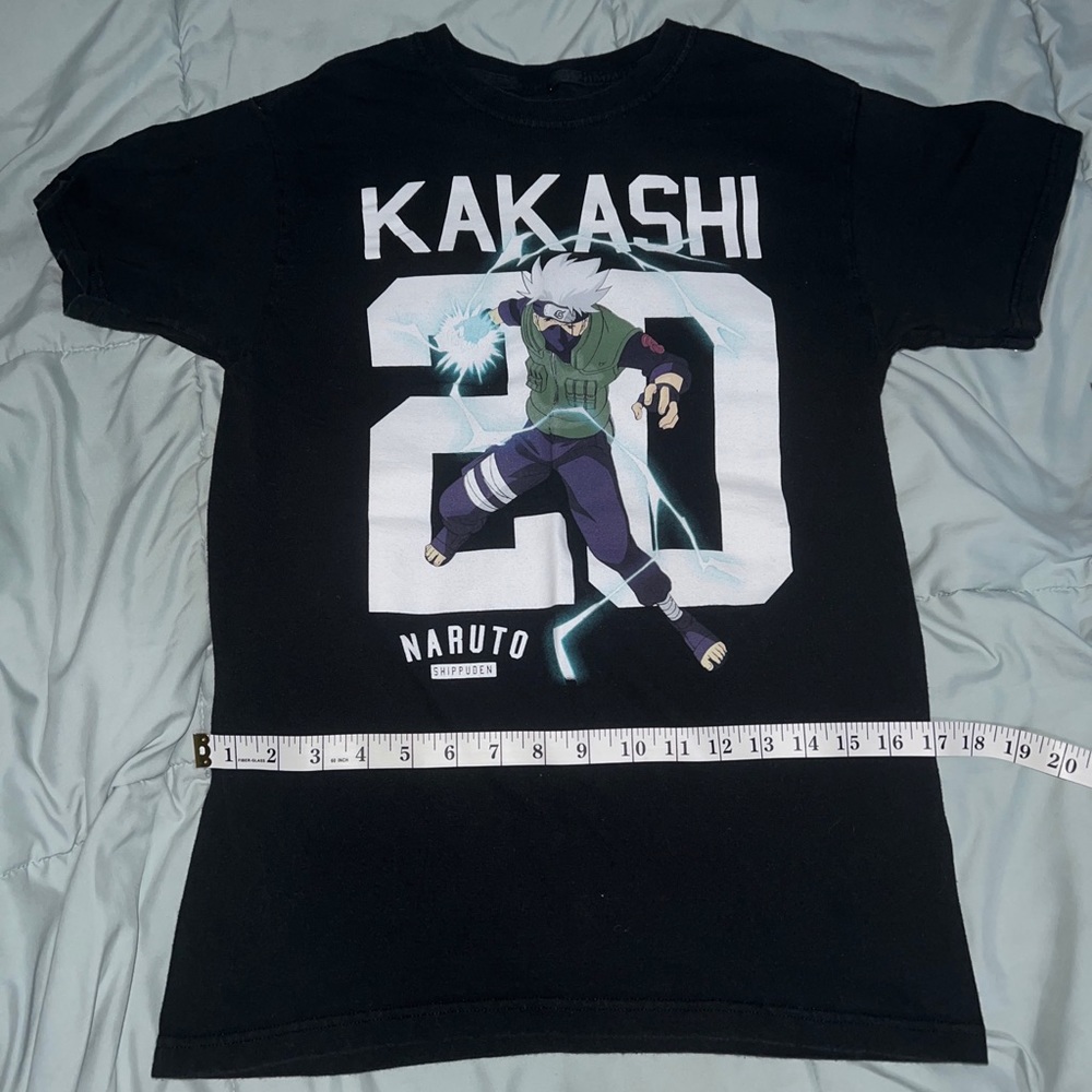 Naruto Shippuden Collection KAKASHI Anime Graphic T-Shirt - Size Small
